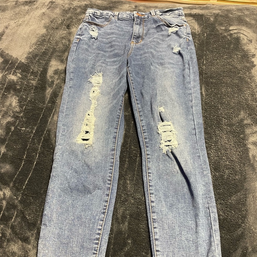 14/16 cute ripped jeans